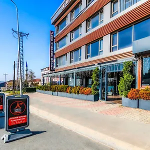 Hotel Med Airport